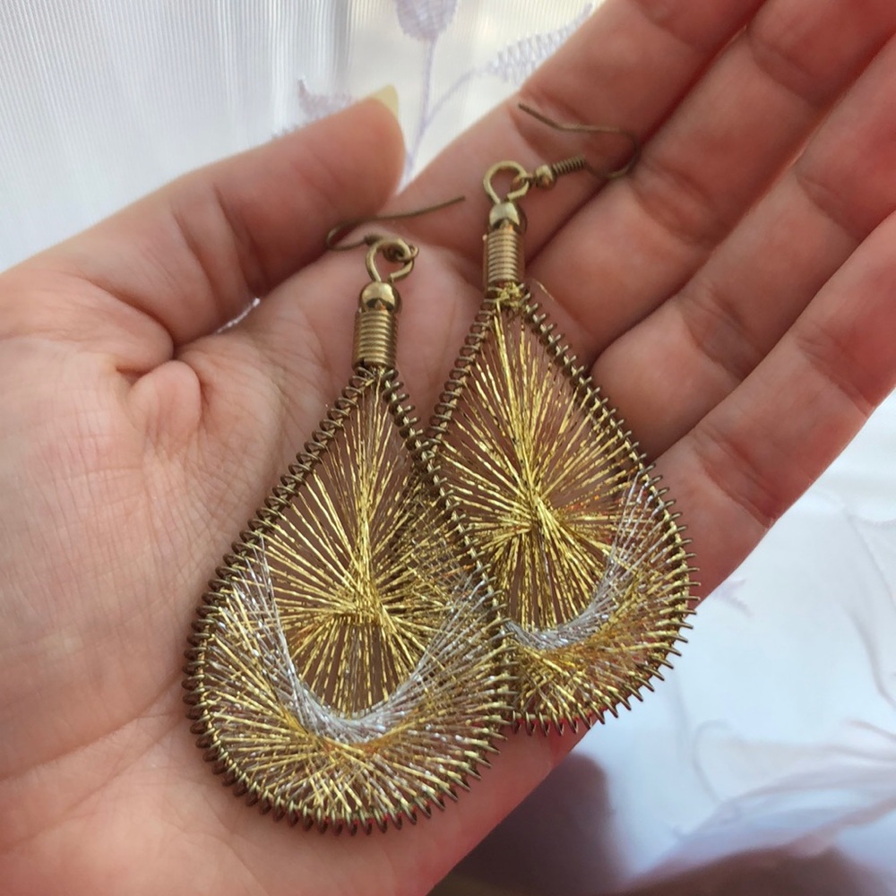 Vintage lightweight gold and silver boho earings